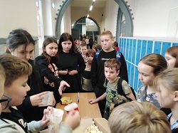 uczniowie