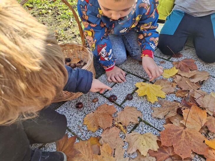 Grupa Bąbelki realizująca program edukacyjny Kreatywna matematyka 