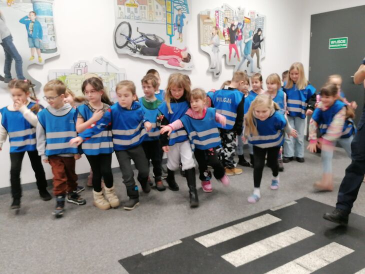 Kropelki na zajęciach na Minikomisariacie